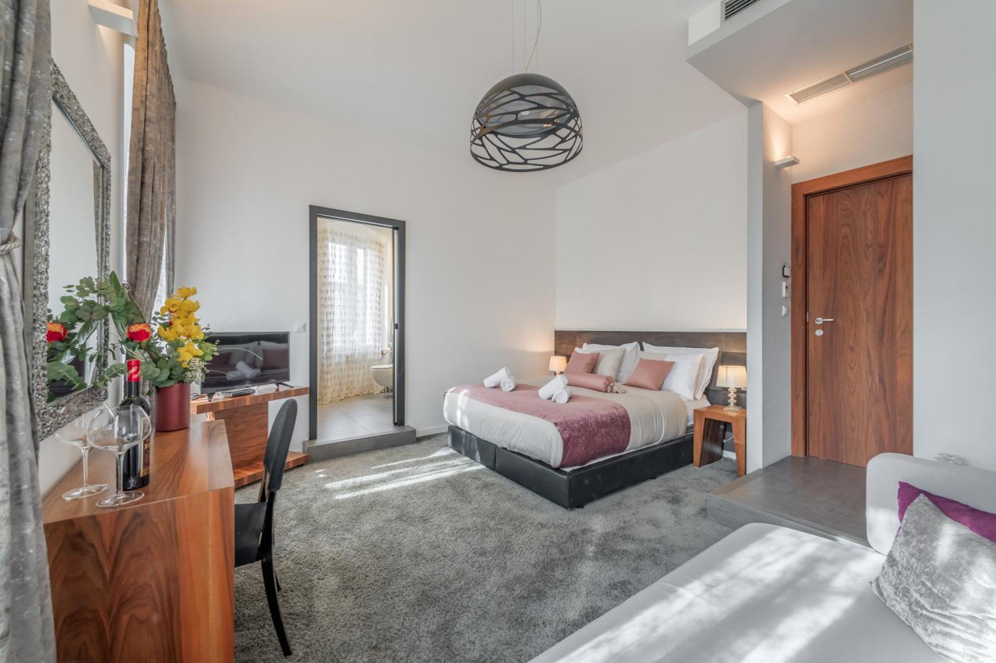 سبليت Starlight Luxury Suites المظهر الخارجي الصورة