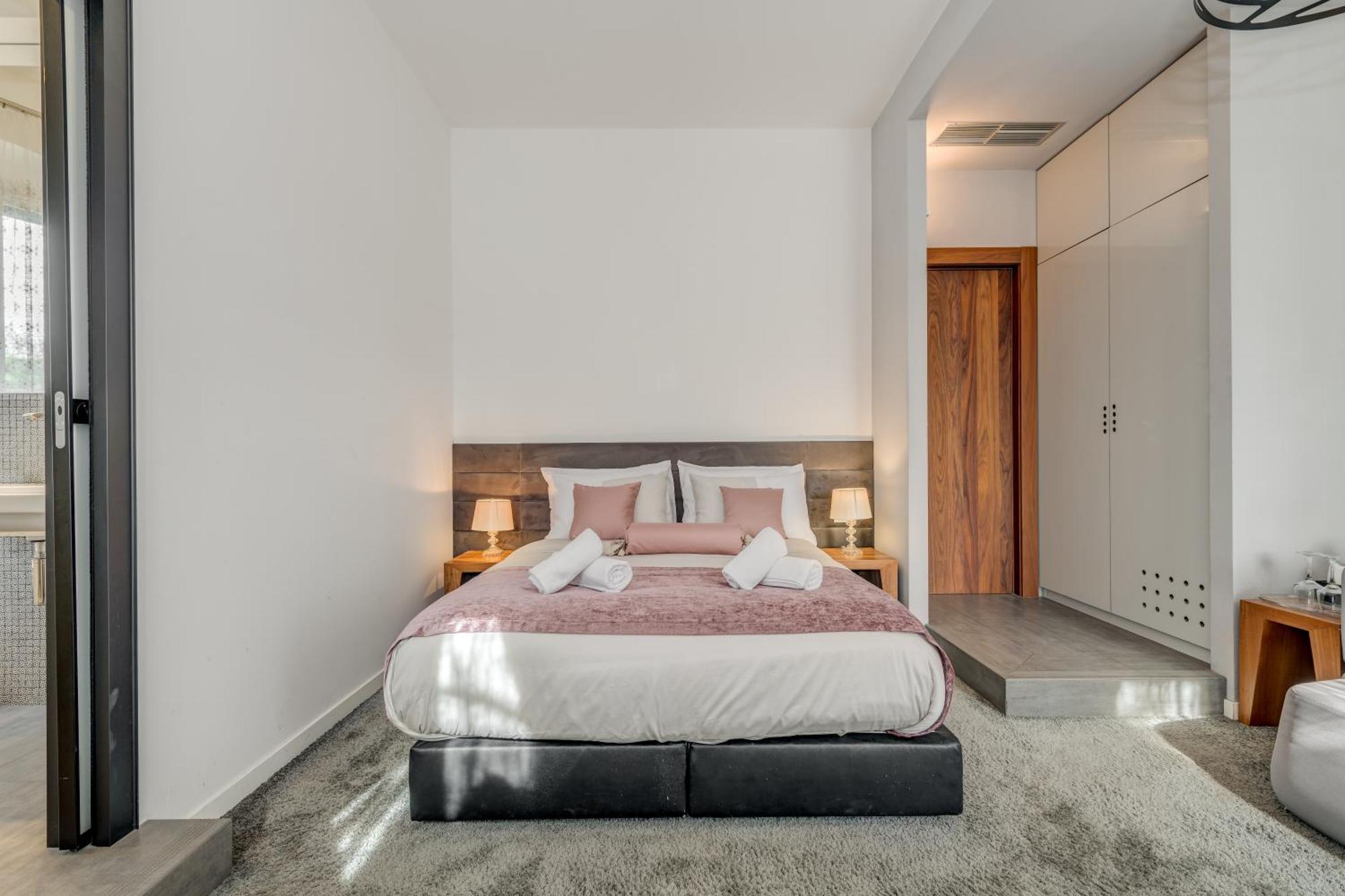 سبليت Starlight Luxury Suites المظهر الخارجي الصورة